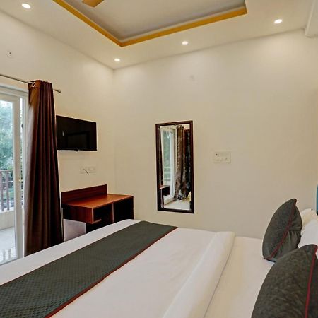 Hotel Golden Prime King Yeni Delhi Dış mekan fotoğraf